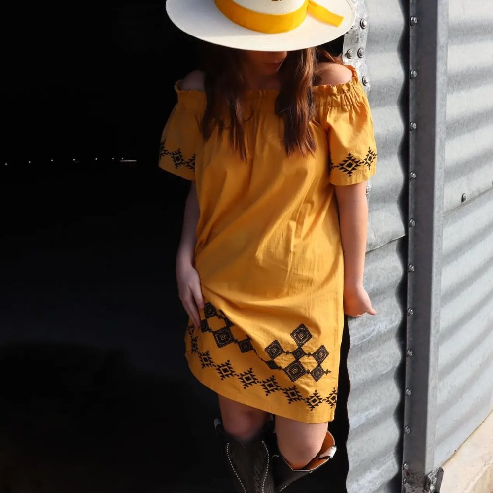 NWT Western Off the Shoulder Embroidered Dress BOUTIQUE